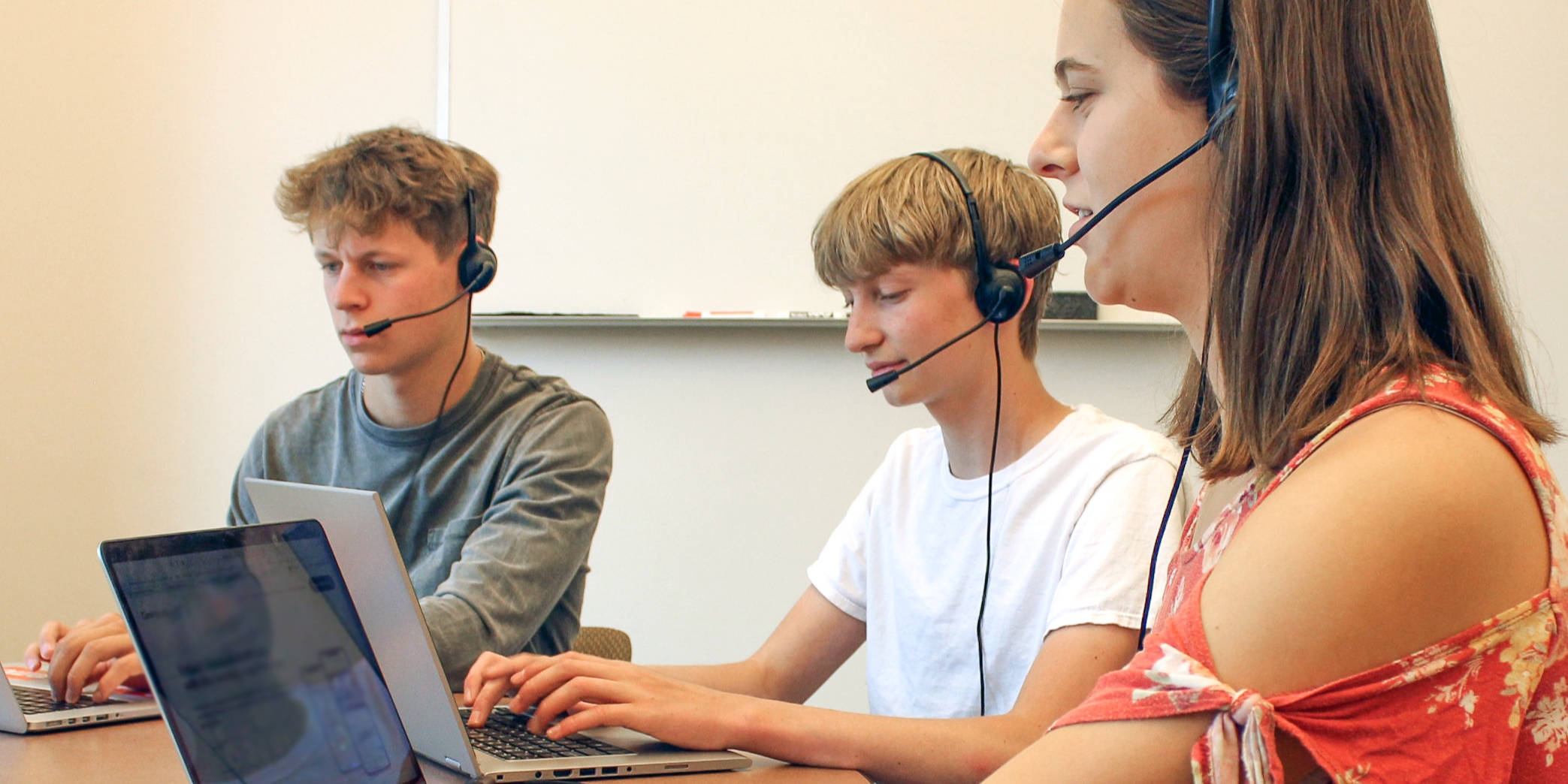 How Headphones in the Classroom Support Independent Learning Encore