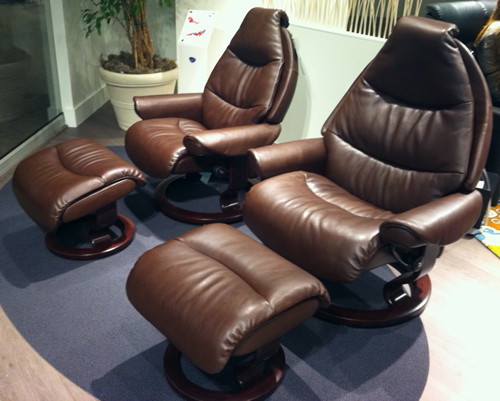 Stressless Voyager Medium Ekornes Recliner and Ottoman Authorized Price Reduction Unwind