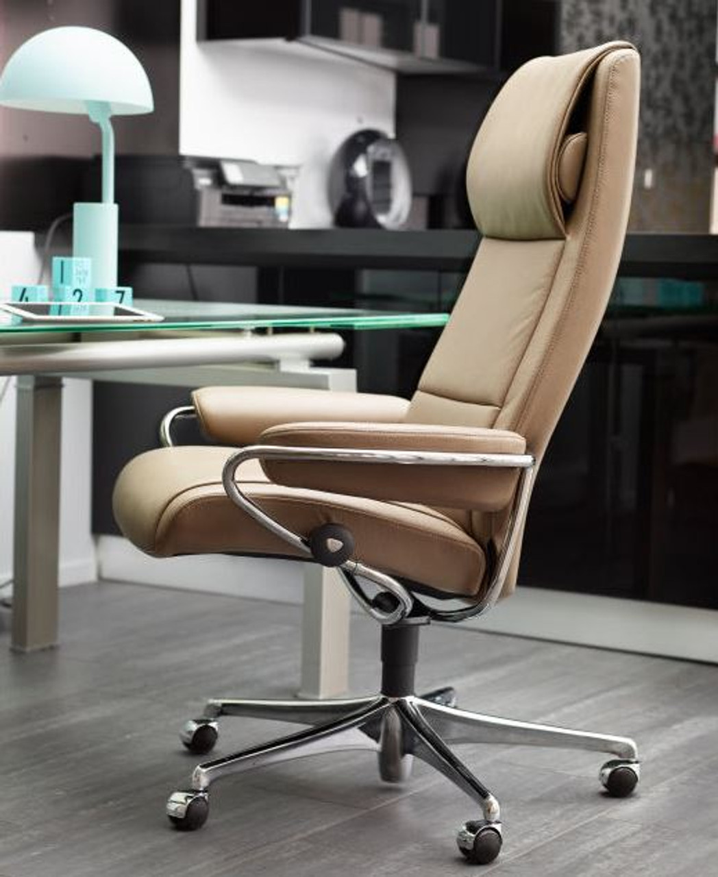 Be More Productive In A Stressless Office Chair.  86907.1475198903.JPG?c=2&imbypass=on