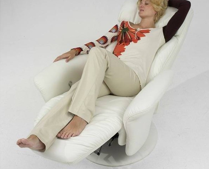 Sinatra Recliner with Integrated Footrest by Himolla - Unwind Furniture Co.