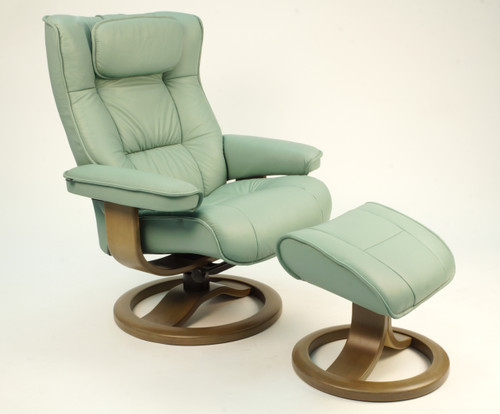 Seagreen Soft Line Leather shown on this Fjords Recliner- Regent with R Base. Seagreen Soft Line Leather shown on this Fjords Recliner- Regent with R Base.