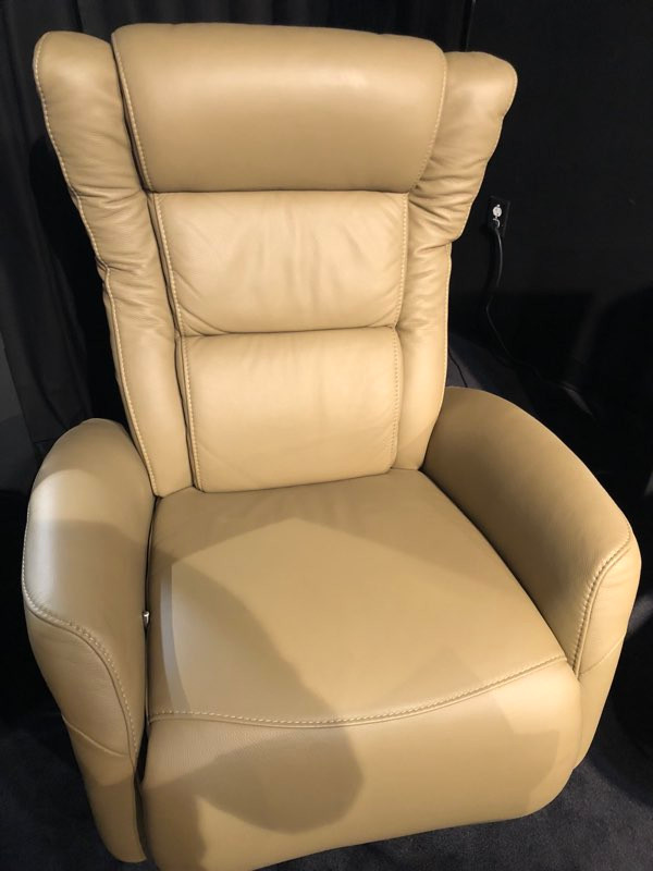 Himolla Gert Recliner With Integrated Footrest Ships Free Unwind Com