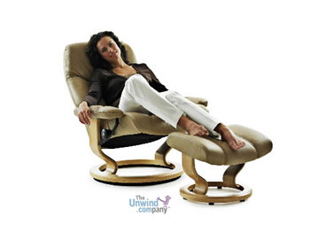 マサオカン　送料込　EKORNES　Stressles® Consul　B Ekornes Stressless Consul Large Classic Recliner with Ottoman