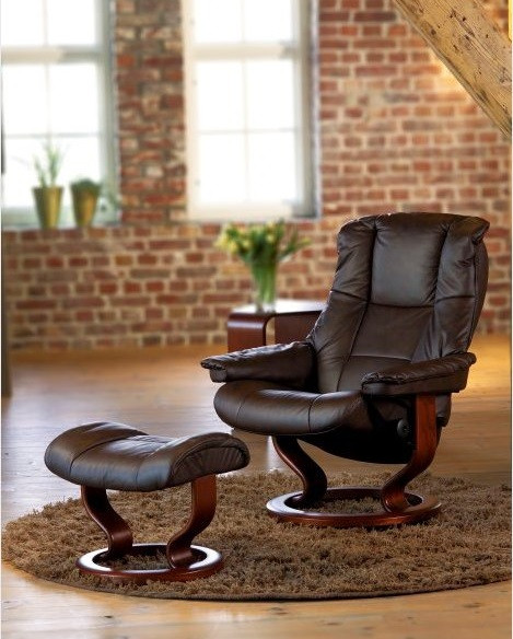 Ekornes Stressless Mayfair Large Recliner with Ottoman- Worry-free