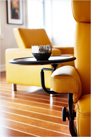 Three Reasons to Choose the Swing Table  as your Free Accessory During the Ekornes 2017 Comfort Plus Promotion