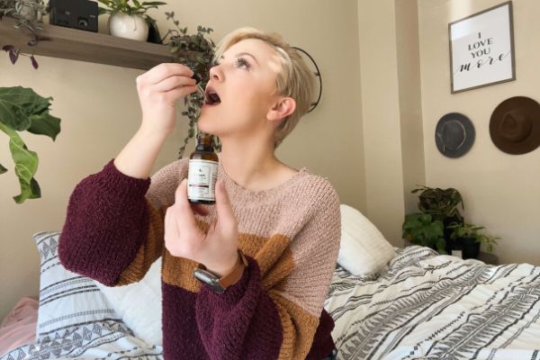 CBD oil under the tongue