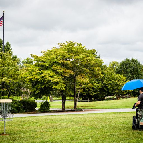 umbrella holder bracket bucket range cart Zuca
