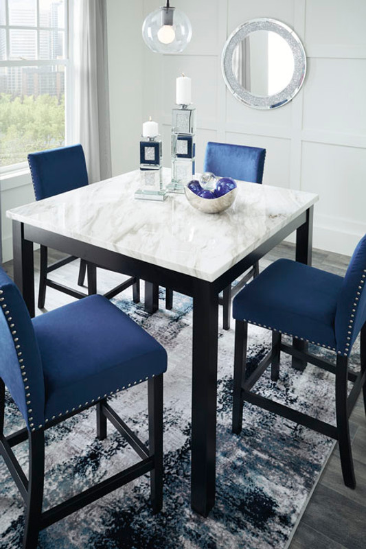 Reflecting Elegance:   Mirrors as Stylish Statements in Your Vancouver Home Reflecting Elegance:   Mirrors as Stylish Statements in Your Vancouver Home