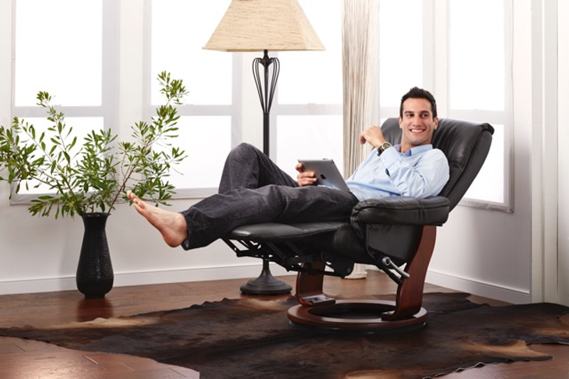 Moving Into an Empty Space and How to Fill It Moving Into an Empty Space and How to Fill It
