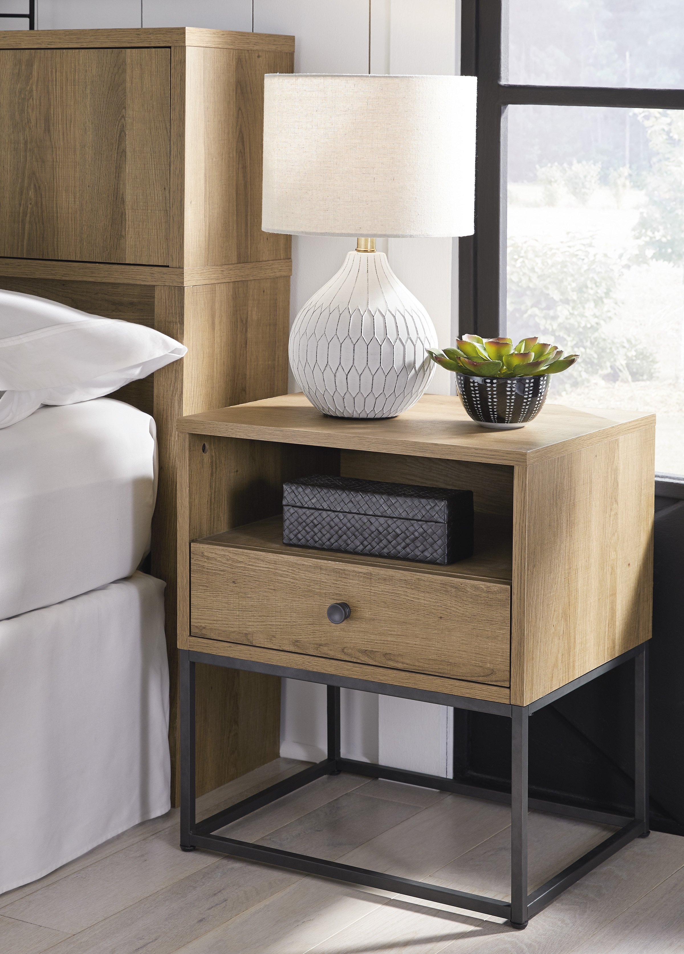 How to Create the Ultimate Guest Bedroom