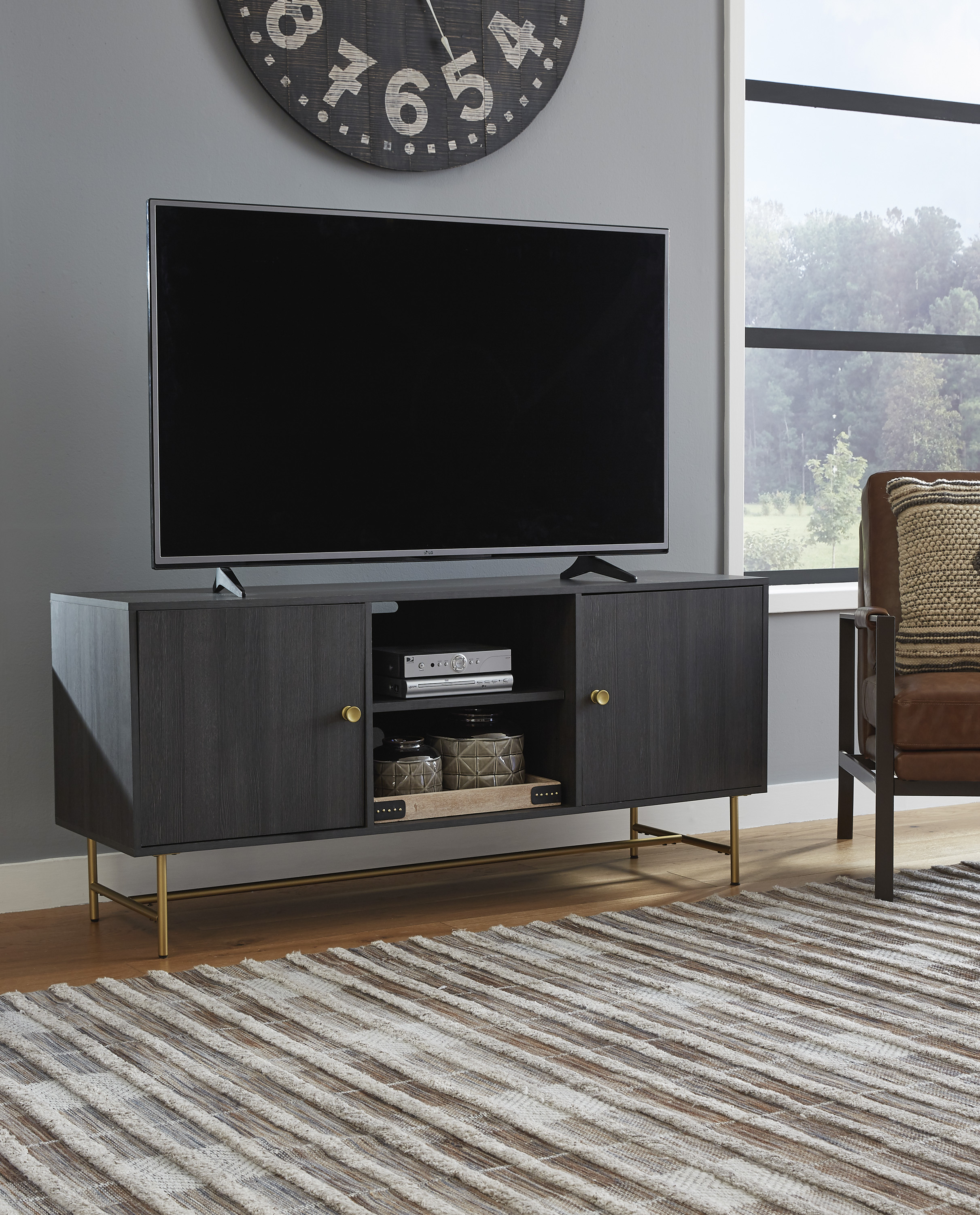 Buying Furniture for Those Who Want to Have an Efficient and Organized Home Environment