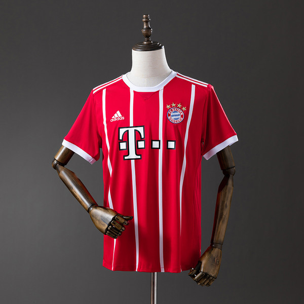 Retro Bayern Munich 17/18 Home Jersey