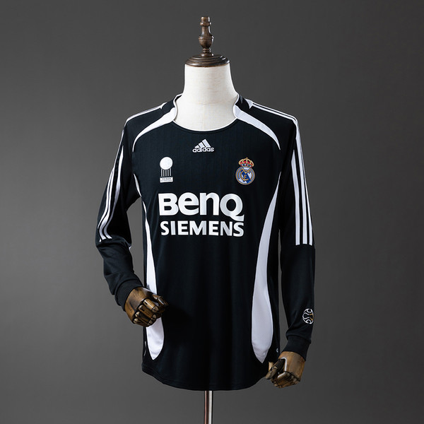 Retro Real Madrid 06/07 Long Sleeve Away Jersey
