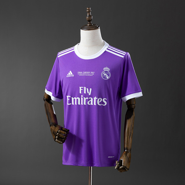 Retro Real Madrid 17/18 Away Jersey