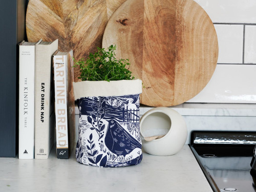 Sam Wilson Garden Bird Navy Pot Bag Sam Wilson Garden Bird Navy Pot Bag
