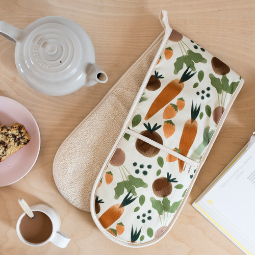 Plewsy Veggie Print Oven Gloves