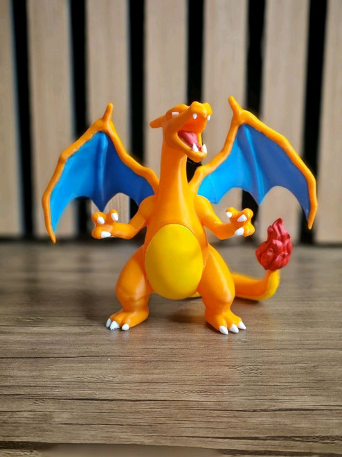 9" Charizard Pokémon 6 walls 