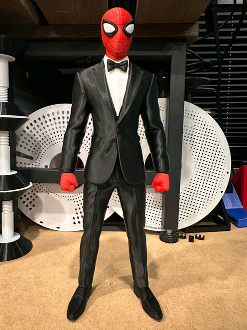 10" Spiderman in suit marvel