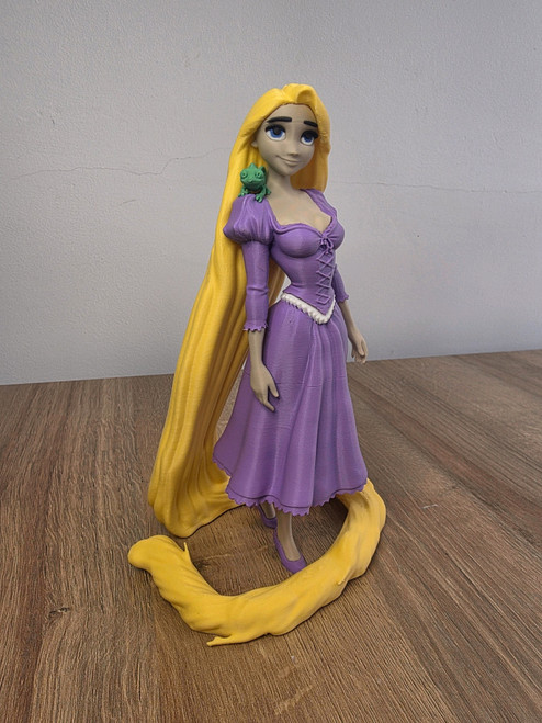 10" Rapunzel and Pascal disney 