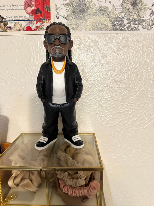 1ft Snoop Dogg skin will be dark 139.99 3dCurioPrints 3dcurioprints.com 444872219034_9B73