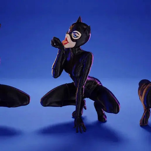 Catwoman Bust Statue 13" Collectible Figure | DC Comics 139.99 3dCurioPrints 3dcurioprints.com 444471884841_9387