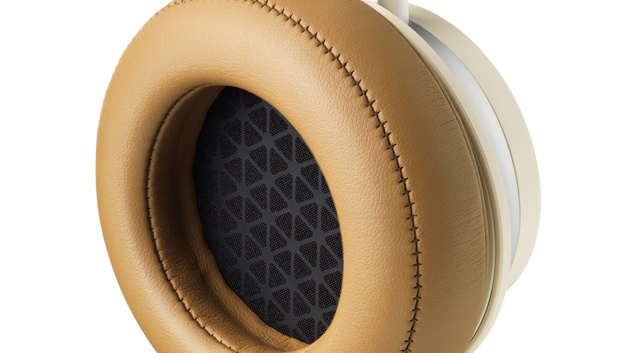 Dali IO-4 Bluetooth Over-Ear Headphones