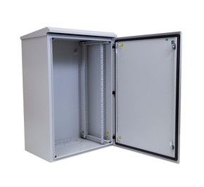 DYNAMIX 18RU Outdoor Wall Mount Cabinet 611x425x915mm (WxDxH). IP65 Rated with Lockable Front Door No Fans or Filters. Wall Mount Included. Made from Rolled Steel. Grey Colour.