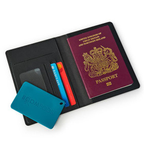 Boompods Passport holder + Boomcard rechargeable
