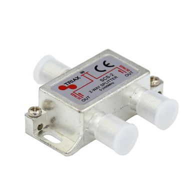 TRIAX RF 4-Way Splitter 5-2400MHz. All ports power pass - diode steered.   