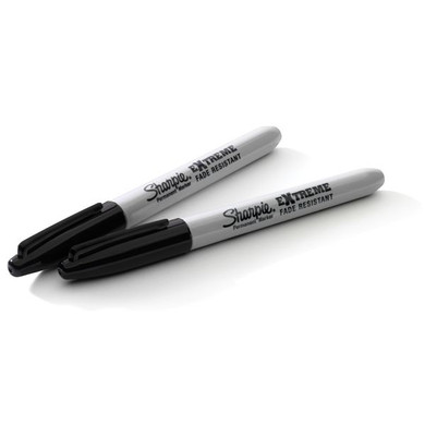 SHARPIE 2-Pack Extreme Permanent Marker with Fine Point Tip. Extreme Versatility on Sports Gear, Camping Equipment, boating Accessories etc. Quick-drying & Fade Resistant.