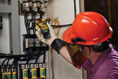 IDEAL INDUSTRIES 660A AC/DC TRMS TightSight Clamp Meter - CAT IV 600V & CAT III 1000V Rating (660A)