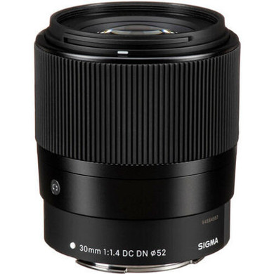 Sigma 30mm F1.4 DC DN or C