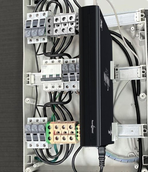 POWERSHIELD Ninja Slimline 600VA Lithium Long Life Battery UPS Silent Operation. Auto Restart. 2x IEC 10amp Outlets with Battery Backup & Surge Protection. Wall Mount & DIN Mount . 5YR Warranty