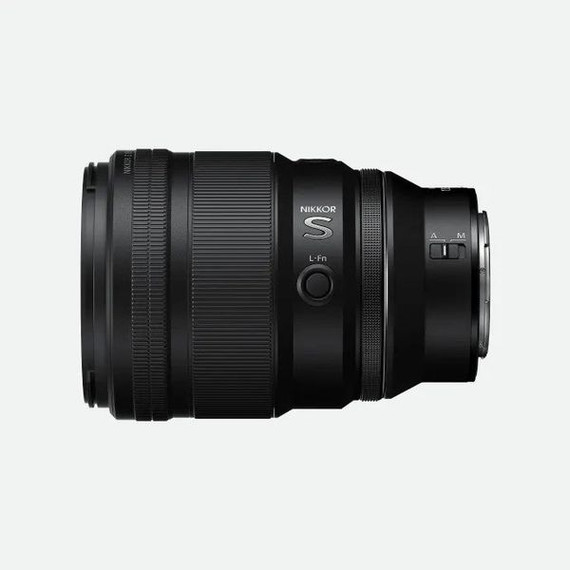 Nikon NIKKOR Z 135mm F1.8 S Plena Lens