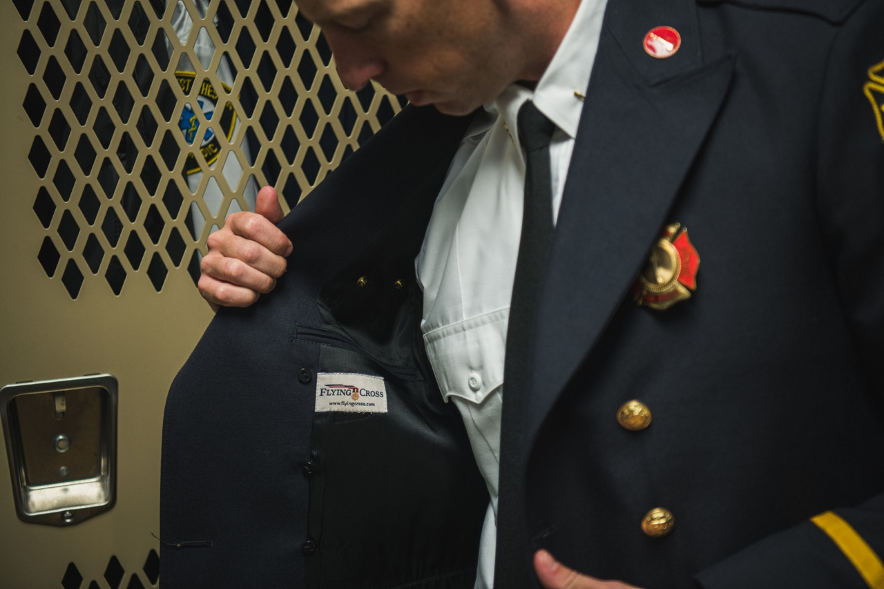 flying cross dress blue coat Flying Cross Mens USN Service Dress Coat With Gold Buttons – Uniform  Warehouse: Security Uniforms, Police Uniforms, & Tactical Gear