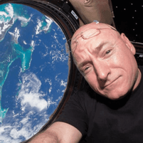 The Eye in Space- Lack of Gravity on the Eye The Eye in Space- Lack of Gravity on the Eye