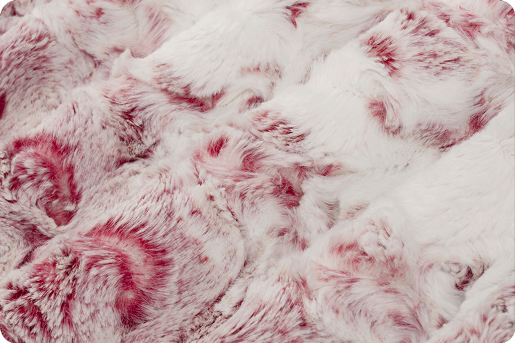  Merlot Snowy Owl - Shannon Fabrics Cuddle Minky (lcsnowyowlmerlot)