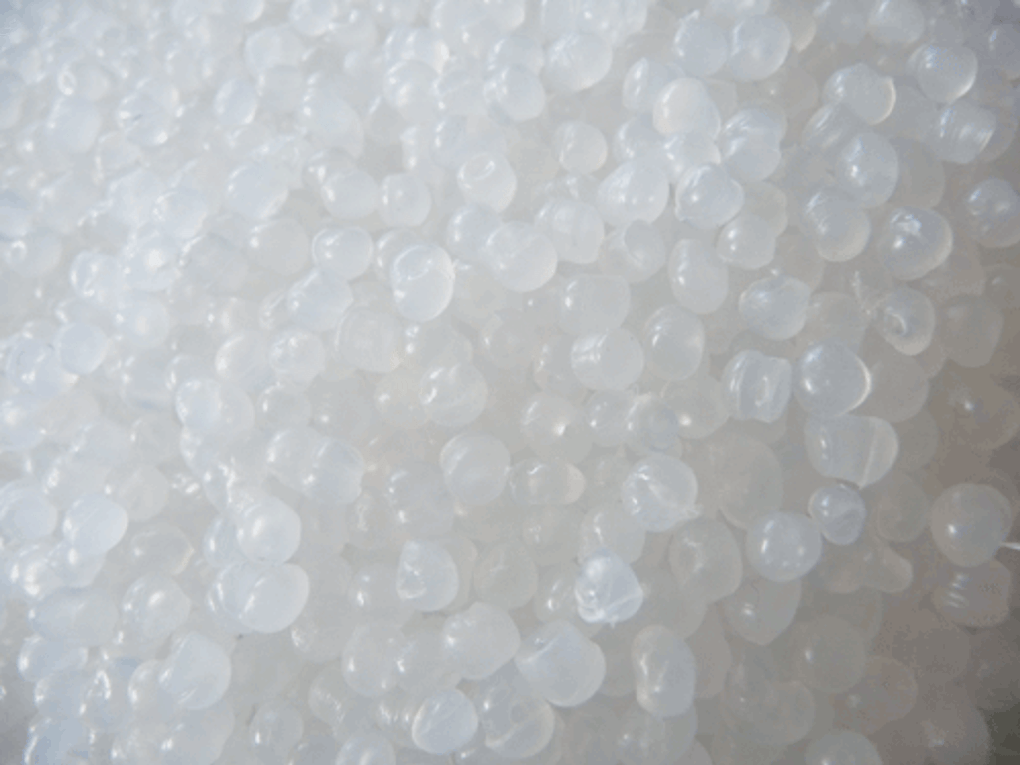 Polypropylene Weighted Stuffing Beads 32 oz - 035352100368