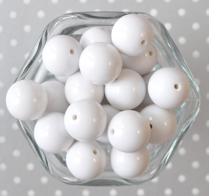 20mm White solid bubblegum beads