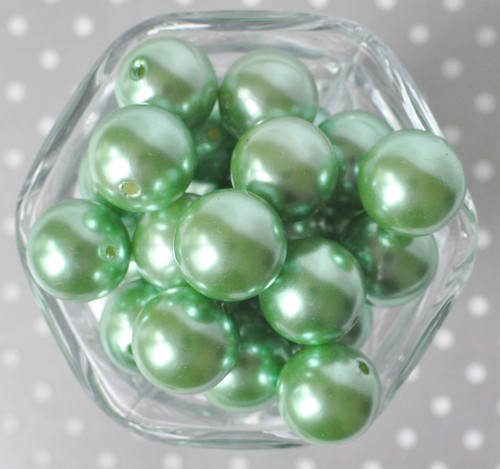 20mm Spring green pearl bubblegum beads for chunky necklaces