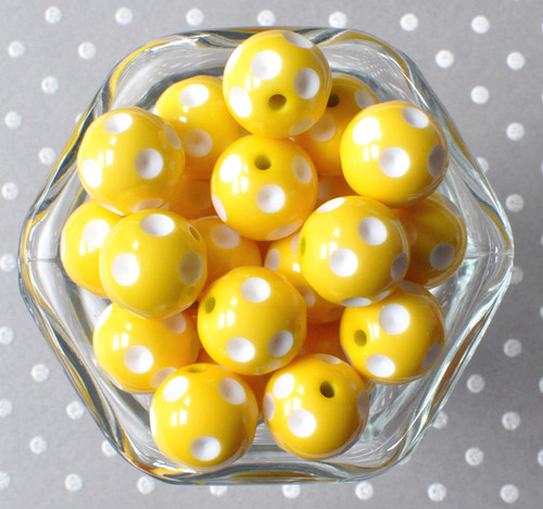 Yellow polka dot 20mm bubblegum beads