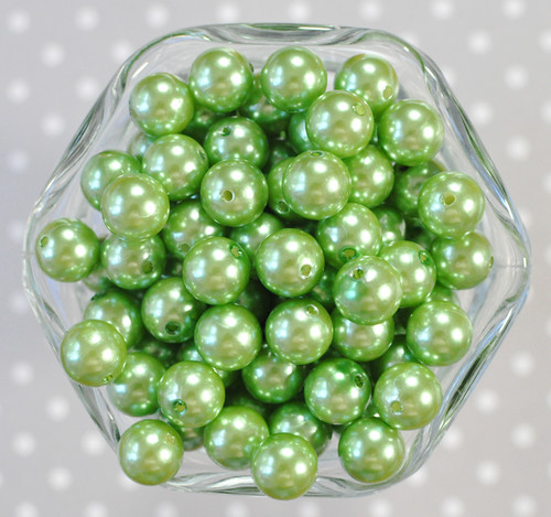 12mm Spring green pearl bubblegum beads