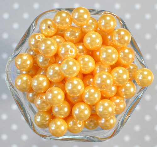 12mm Butter yellow pearl bubblegum beads