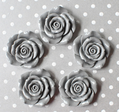 42mm Grey resin flower beads