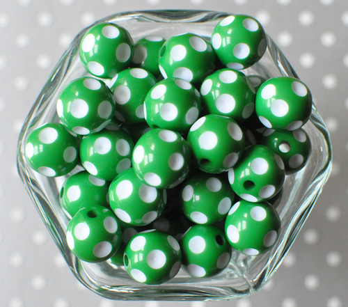 16mm Emerald green polka dot bubblegum beads