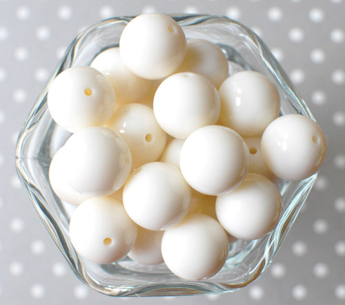 20mm Cream solid bubblegum beads