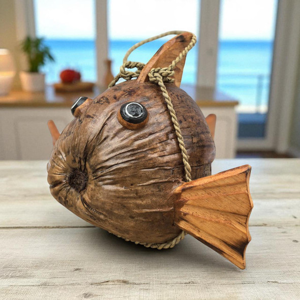 Coconut Fish - 30 cm Puffer Fish Made of Coconut and Wood – Nautical Decor - Brown Coconut Fish - 30 cm Puffer Fish Made of Coconut and Wood – Nautical Decor - Brown