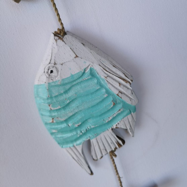 Driftwood String With 3 x Turquoise & White Fish - 1m