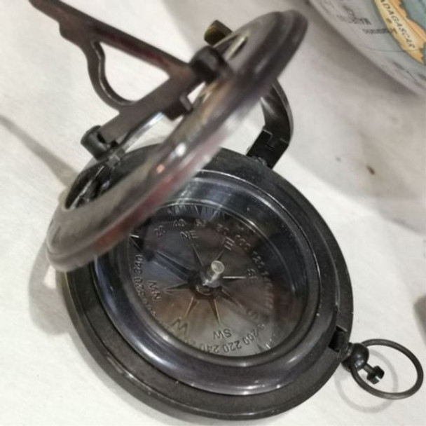 Brass Compass in Leather Holder / Navigation / Gadgets