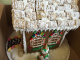 Gingerbread House - Large